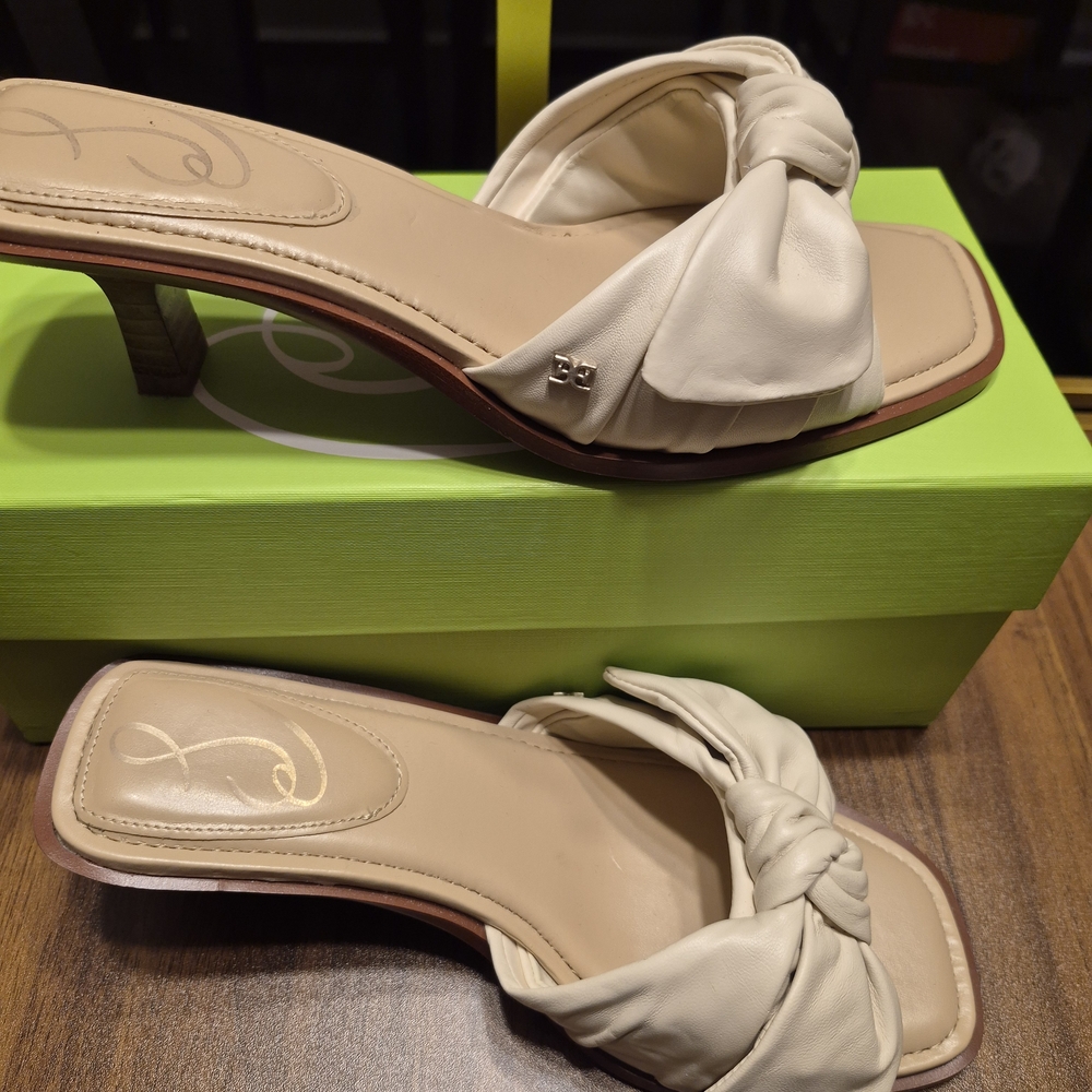 SAM EDELMAN NEARLY NEW  BOW Front Slide Heels - Brand: (Unknown) - Picture 3 of 4